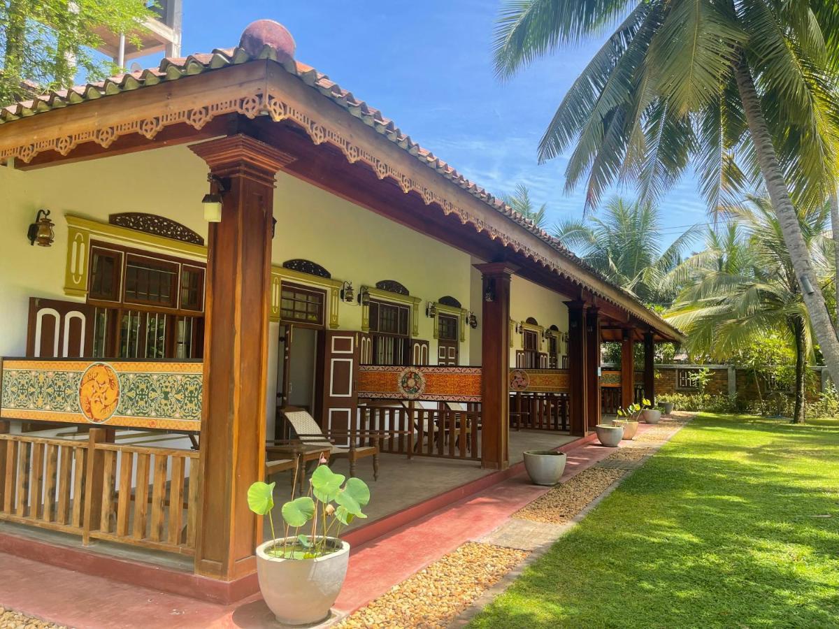 Sandali Walauwa بينتوتا المظهر الخارجي الصورة