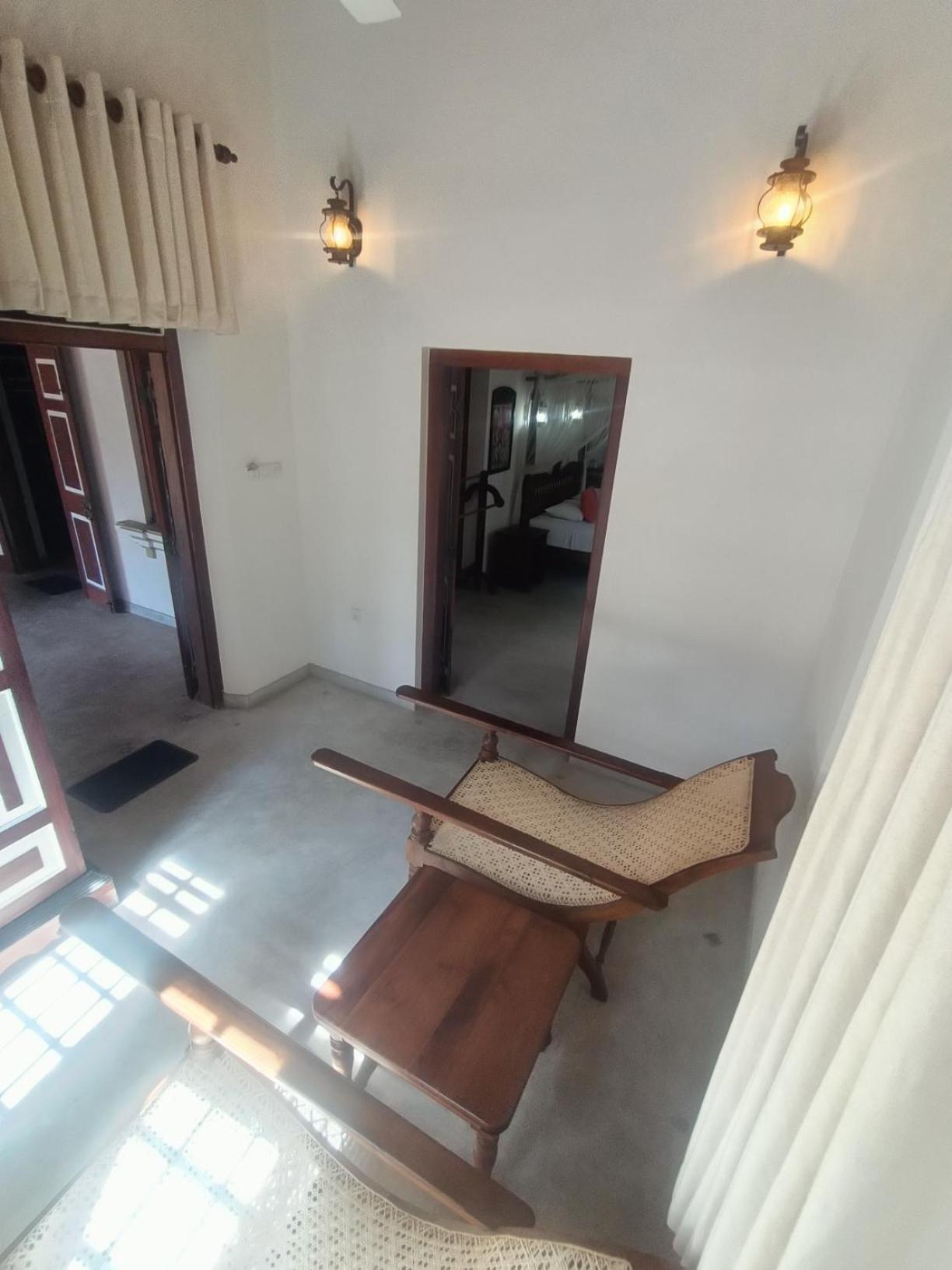 Sandali Walauwa بينتوتا المظهر الخارجي الصورة